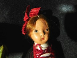 lot 2 two dolls 27 faces_03